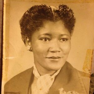 Meet your Posher, Janis